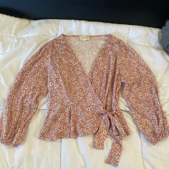 meraki Tops - Pink blouse with tie